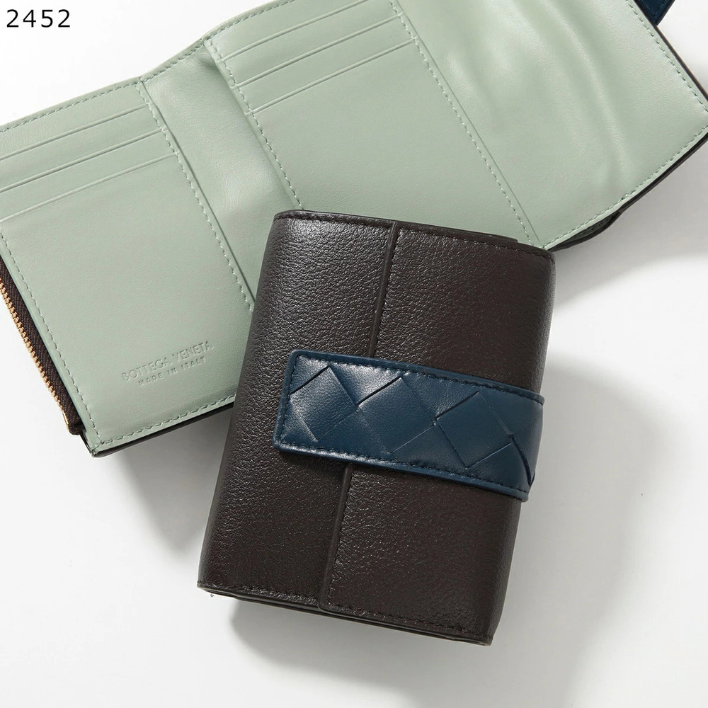 BOTTEGA VENETA Tri fold Wallet Intrecciato Leather Bi